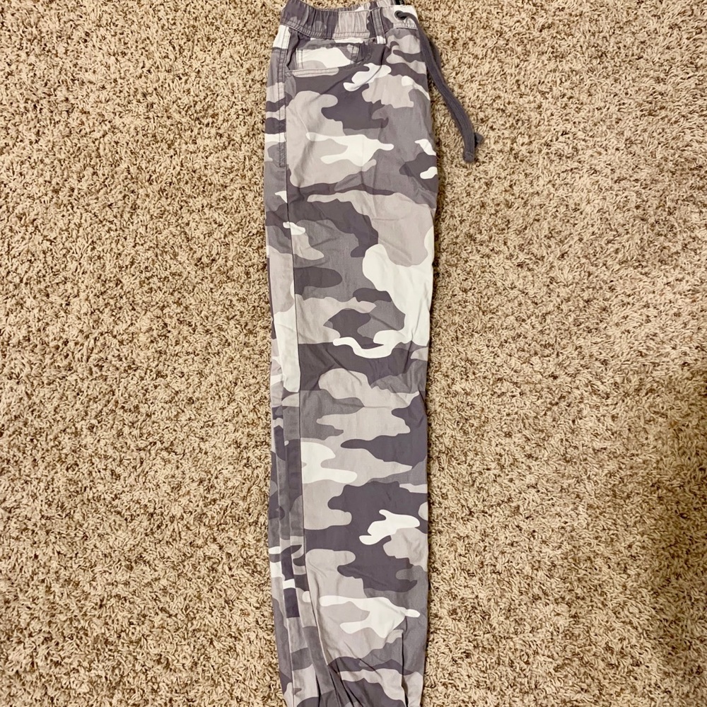 Men’s express camo joggers